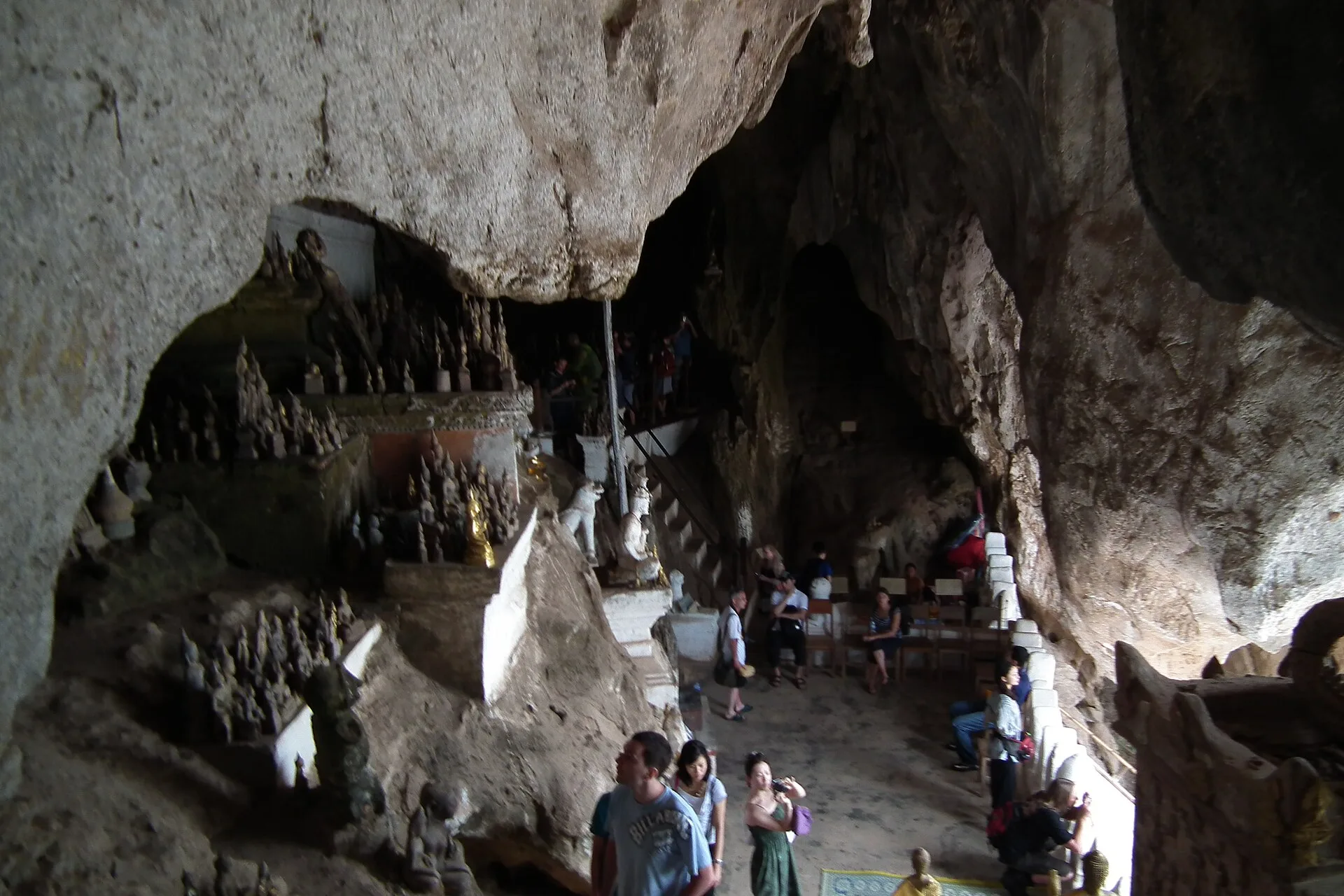Les grottes de Pak Ou : le sanctuaire bouddhiste du Mékong