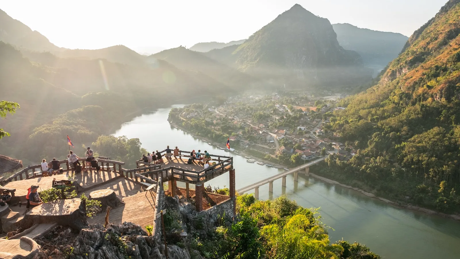Le belvédère de Pha Daeng : le coucher de soleil incontournable