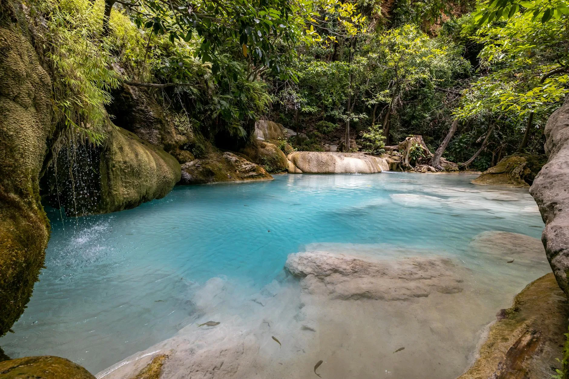 Les Blue Lagoons : l'attraction signature de Vang Vieng